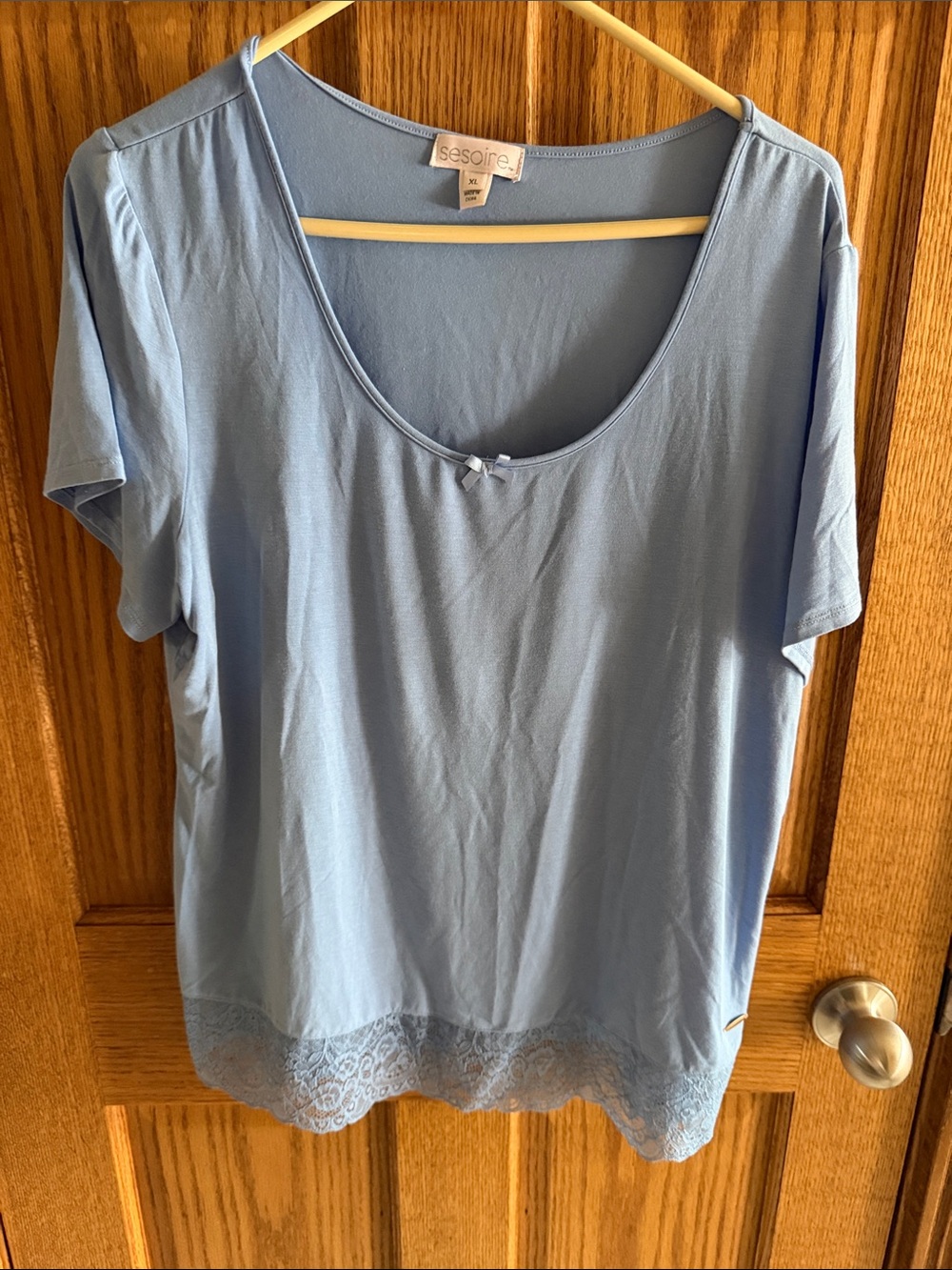 Women's Sesoire Light Blue Scoop Neck Short Sleeve Top XL with Lace Hem